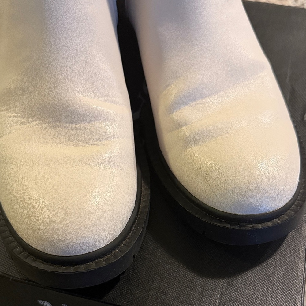 Coach Lory White Leather Booties Ankle Boots Size 8B - GUC - Picture 5 of 10